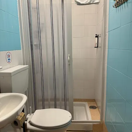 Silton's Πανσιόν